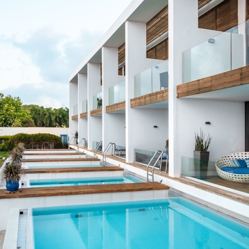 בית מלון – נחשולים